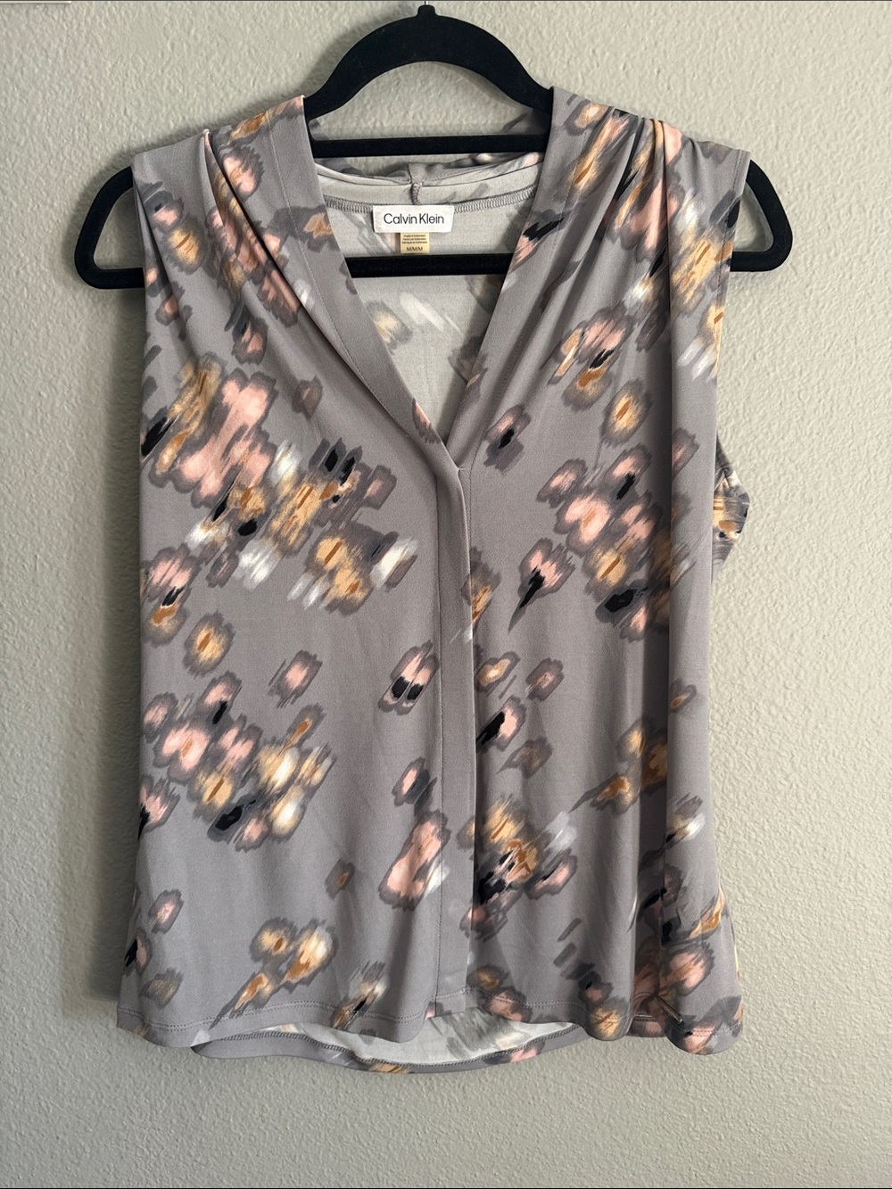 Calvin Klein Gray Floral Sleeveless V-Neck Blouse Size M